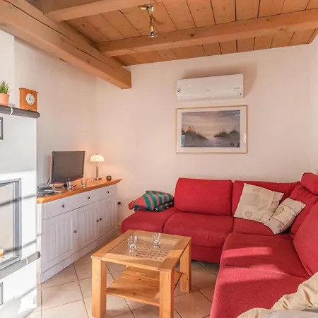 Holiday home In With Wifi Dithmarschen
